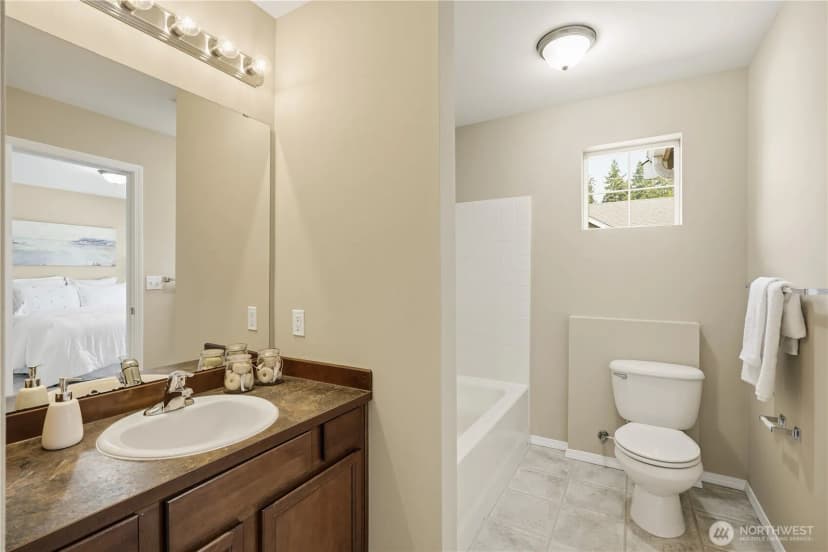 Property photo for 17927 Se 27th Avenue, Bothell photo 28