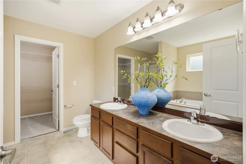 Property photo for 17927 Se 27th Avenue, Bothell photo 23