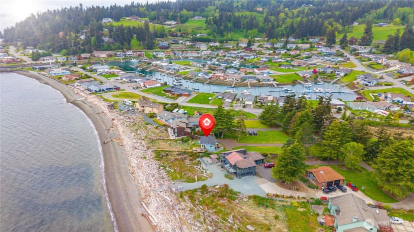 Property photo for 1818 Lola Beach Lane, Oak Harbor photo 6