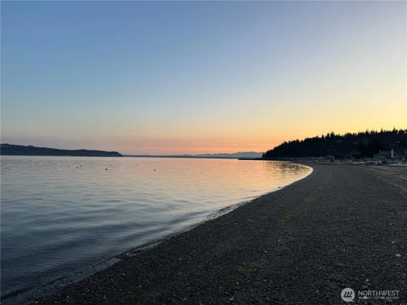 Property photo for 1818 Lola Beach Lane, Oak Harbor photo 35