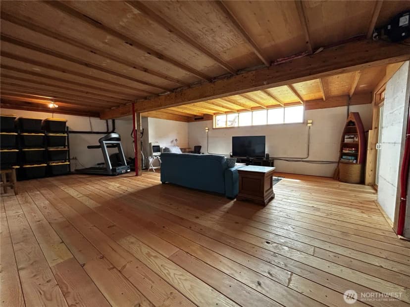 Property photo for 1818 Lola Beach Lane, Oak Harbor photo 25