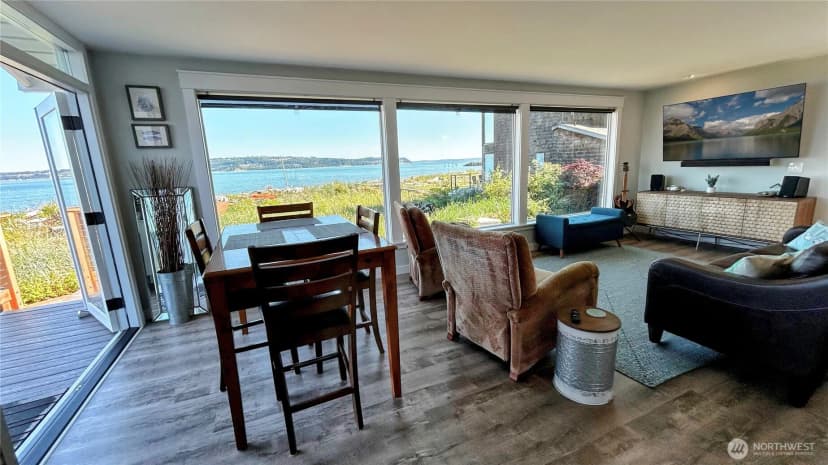 Property photo for 1818 Lola Beach Lane, Oak Harbor photo 8