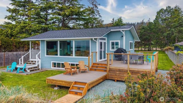 Property photo for 1818 Lola Beach Lane, Oak Harbor photo 2