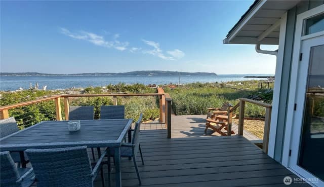 Property photo for 1818 Lola Beach Lane, Oak Harbor photo 3