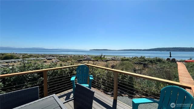 Property photo for 1818 Lola Beach Lane, Oak Harbor photo 4