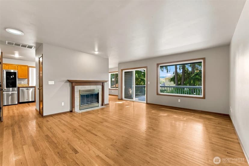 Property photo for 17222 92nd Avenue E, Puyallup photo 5