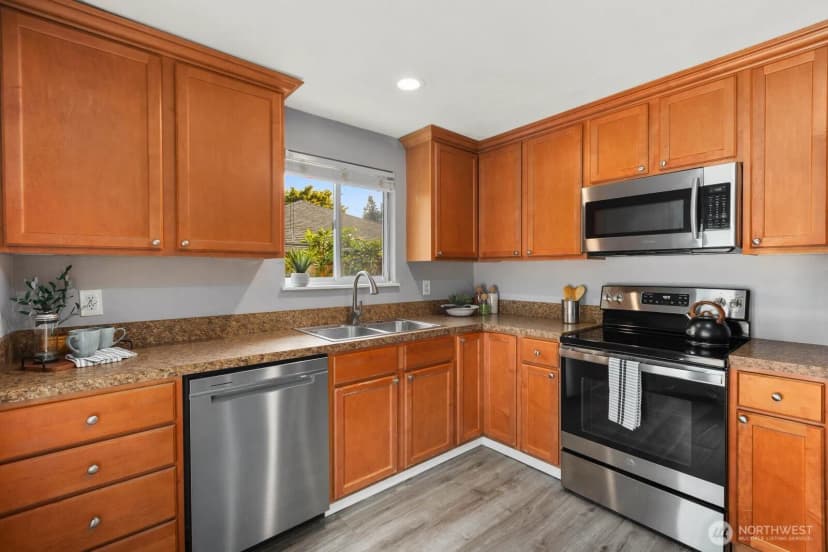 Property photo for 9037 Fawcett Avenue, Tacoma photo 10