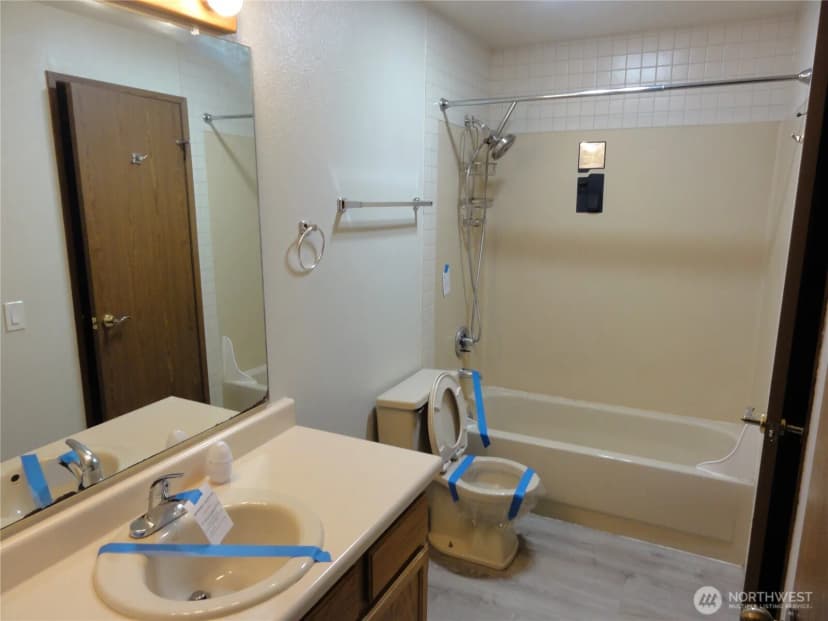 Property photo for 3810 S 158th Street #b8, Tukwila photo 8