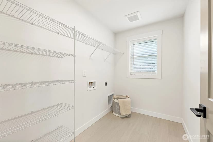 Property photo for 1238 9th Street Sw, Puyallup photo 24