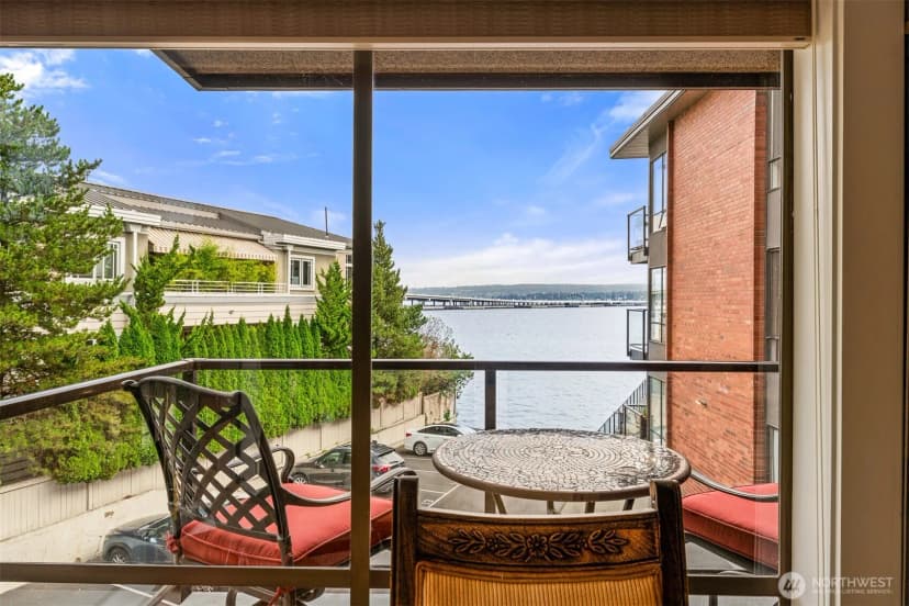 Property photo for 2360 43rd Avenue E #302, Seattle photo 6