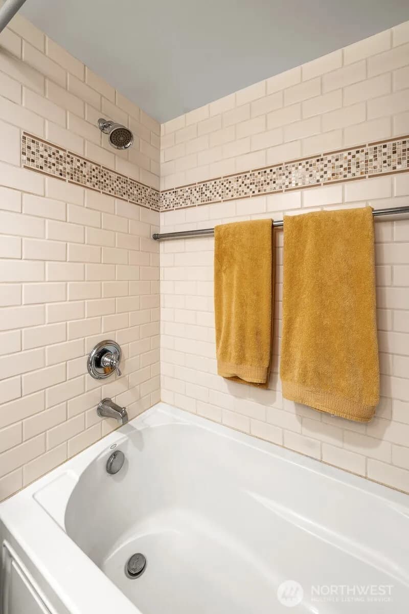 Property photo for 2360 43rd Avenue E #302, Seattle photo 14