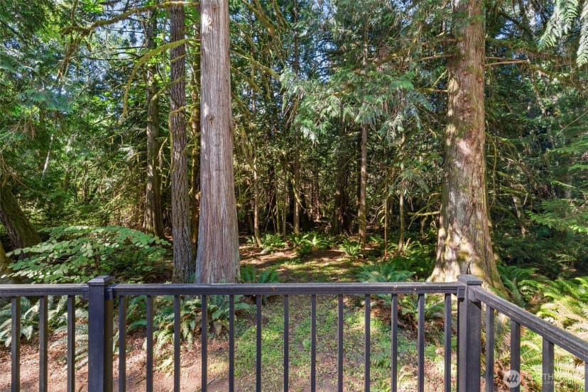 Property photo for 220 E Moore Lane, Shelton photo 3