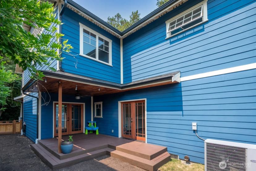 Property photo for 9556 Phinney Avenue N, Seattle photo 31