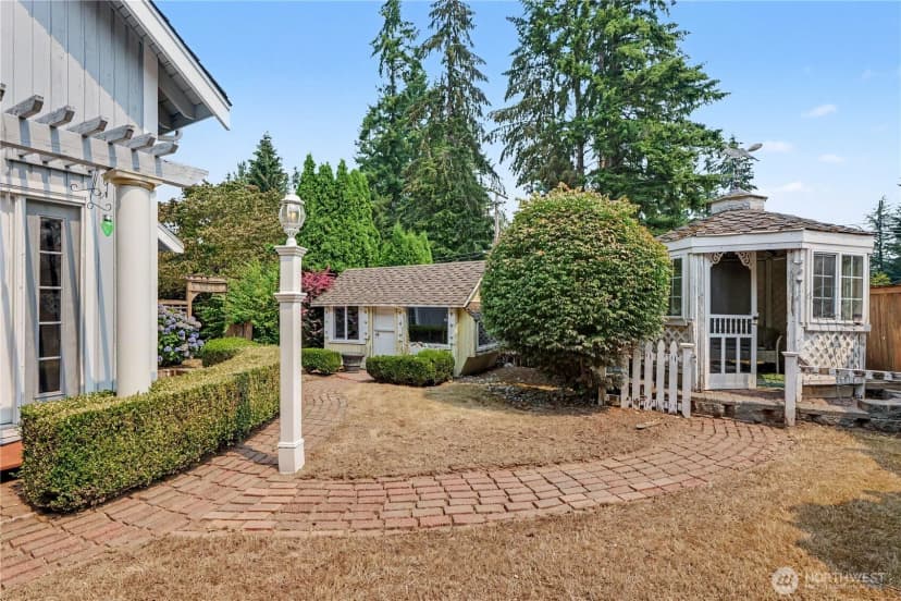 Property photo for 12645 Ne 68th Pl, Kirkland photo 35