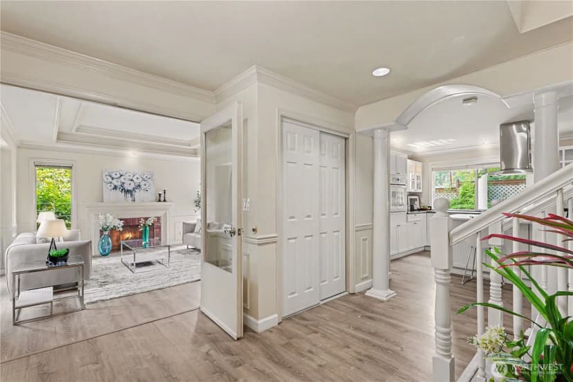 Property photo for 12645 Ne 68th Pl, Kirkland photo 6