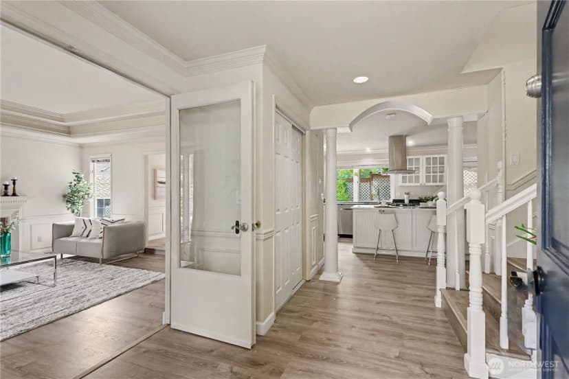 Property photo for 12645 Ne 68th Pl, Kirkland photo 5