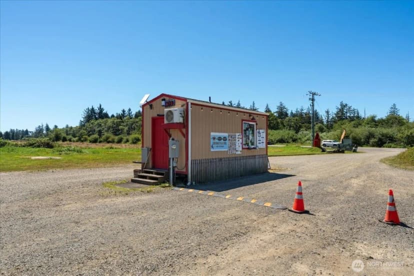 Property photo for 2546 State Route 101, Ilwaco photo 29