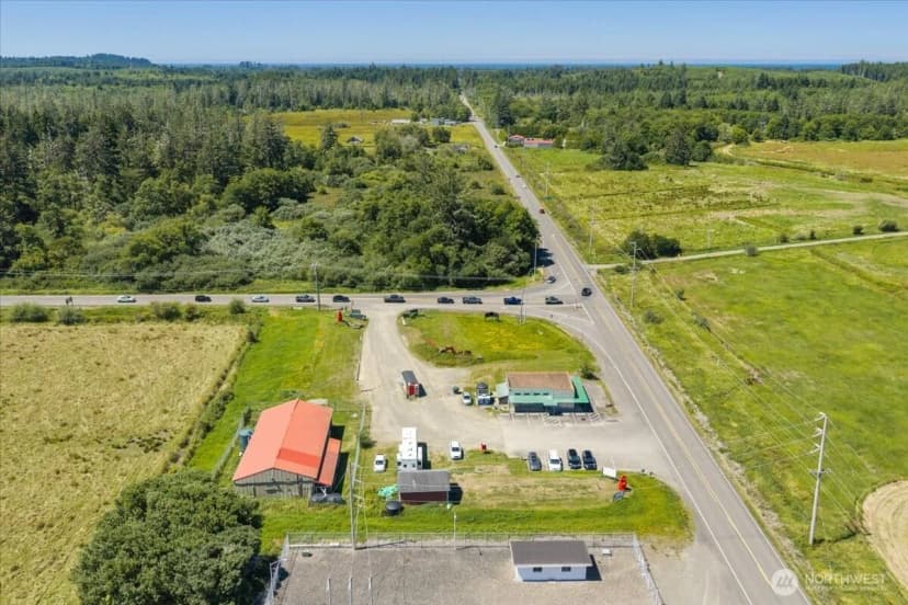 Property photo for 2546 State Route 101, Ilwaco photo 3
