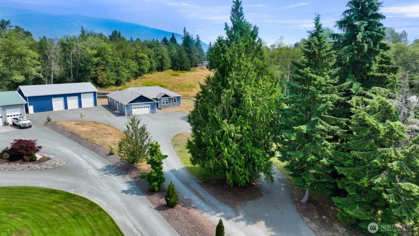 Property photo for 6705 Thomas Creek Drive, Sedro Woolley photo 2