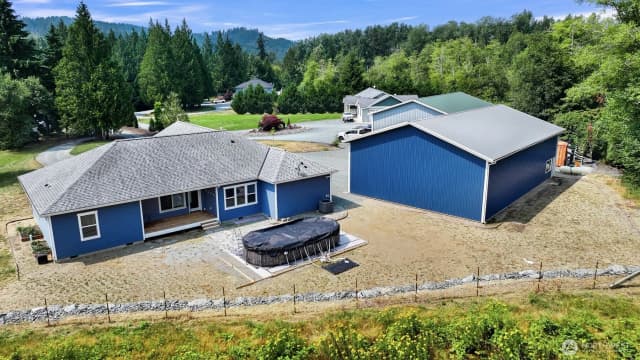 Property photo for 6705 Thomas Creek Drive, Sedro Woolley photo 4