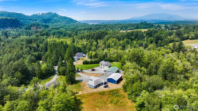 Property photo for 6705 Thomas Creek Drive, Sedro Woolley photo 3