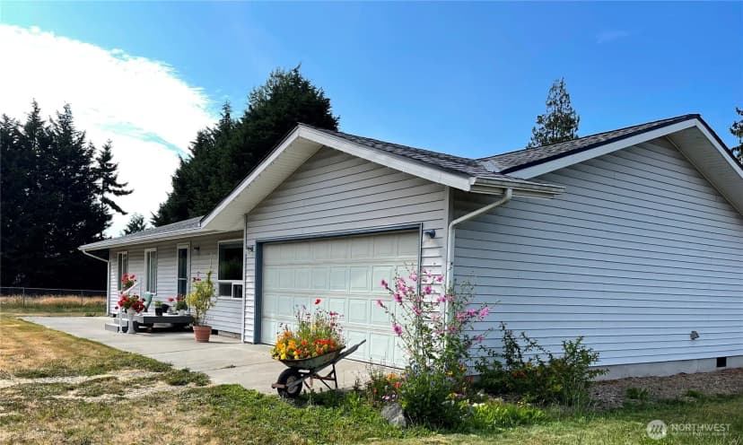 Property photo for 1111 Barr Road, Port Angeles