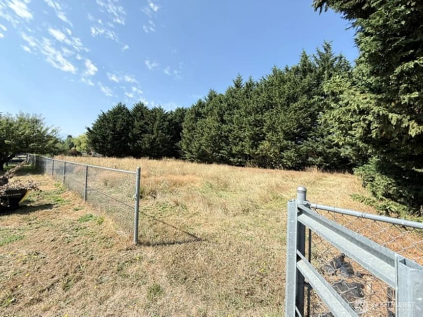 Property photo for 1111 Barr Road, Port Angeles photo 38