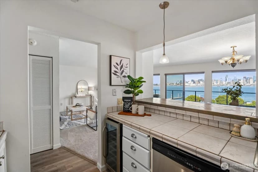 Property photo for 1301 Harbor Avenue Sw #310, Seattle photo 17