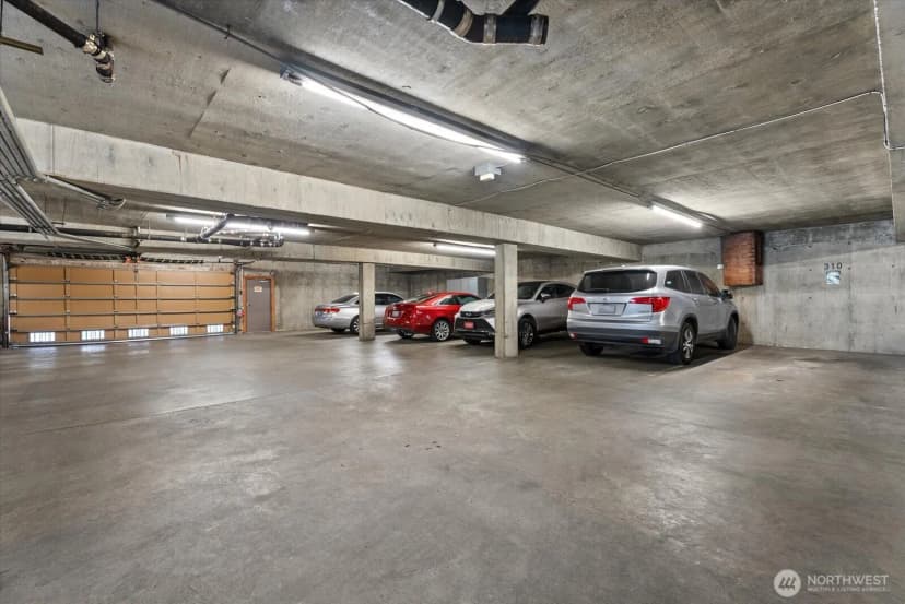 Property photo for 1301 Harbor Avenue Sw #310, Seattle photo 37
