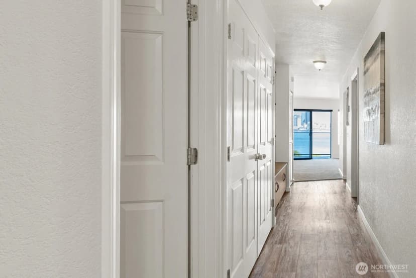 Property photo for 1301 Harbor Avenue Sw #310, Seattle photo 6