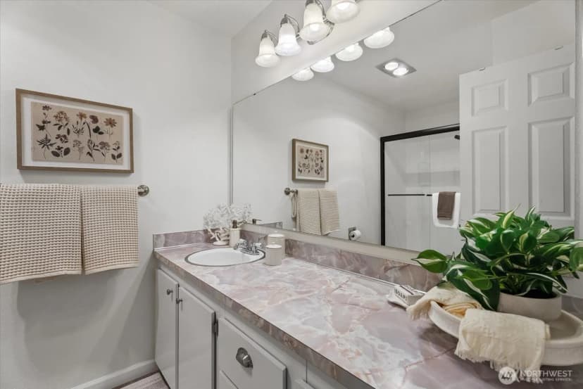 Property photo for 1301 Harbor Avenue Sw #310, Seattle photo 21