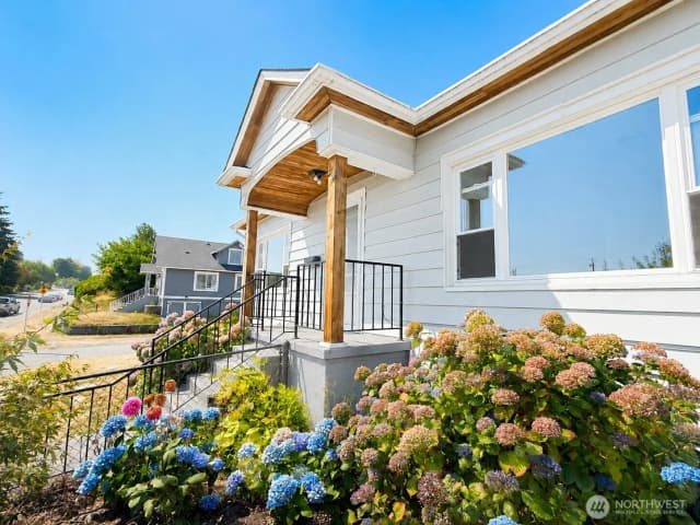 Property photo for 3528 Hoyt Avenue, Everett