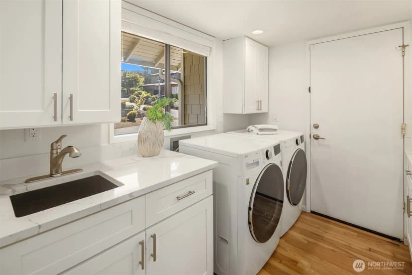 Property photo for 11206 Se 77th Place, Newcastle photo 13