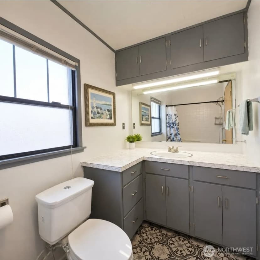 Property photo for 723 5th Avenue Nw, Puyallup photo 8