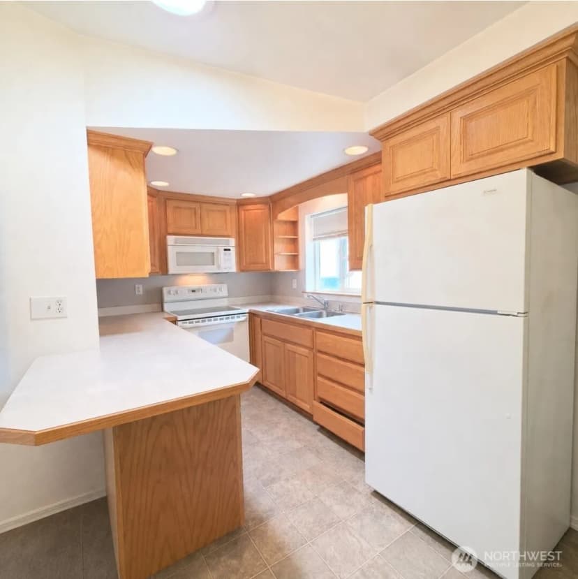Property photo for 723 5th Avenue Nw, Puyallup photo 14