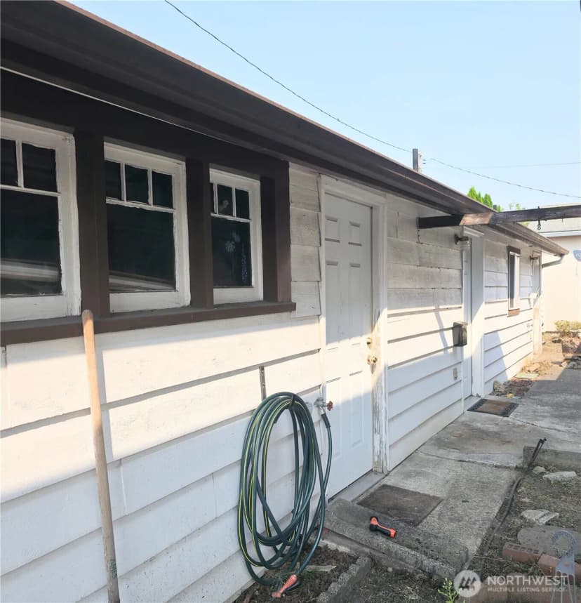 Property photo for 723 5th Avenue Nw, Puyallup photo 20