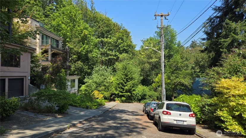 Property photo for 501 33rd Avenue S, Seattle photo 24