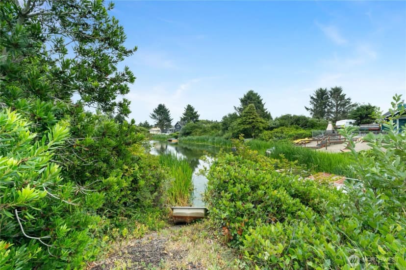 Property photo for 363 Geoduck Loop Sw, Ocean Shores photo 7