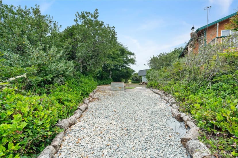 Property photo for 363 Geoduck Loop Sw, Ocean Shores photo 8