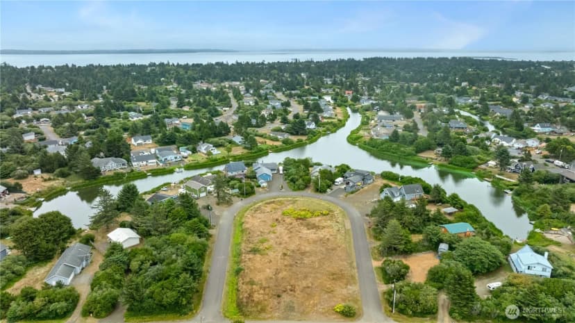 Property photo for 363 Geoduck Loop Sw, Ocean Shores photo 11