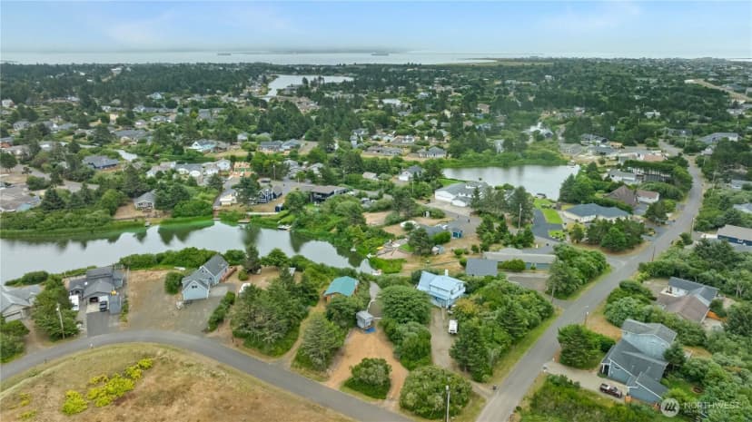 Property photo for 363 Geoduck Loop Sw, Ocean Shores photo 10