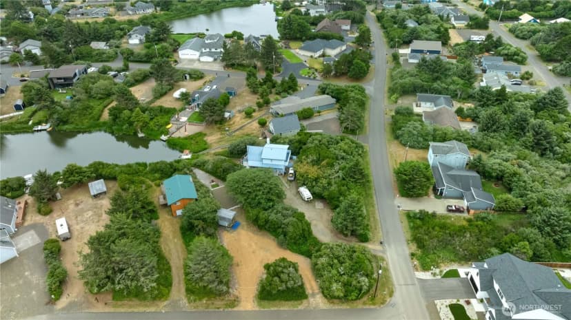 Property photo for 363 Geoduck Loop Sw, Ocean Shores photo 15