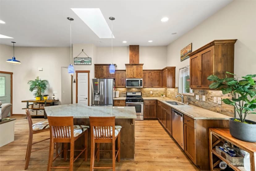 Property photo for 159 E Nantucket Road, Shelton photo 10