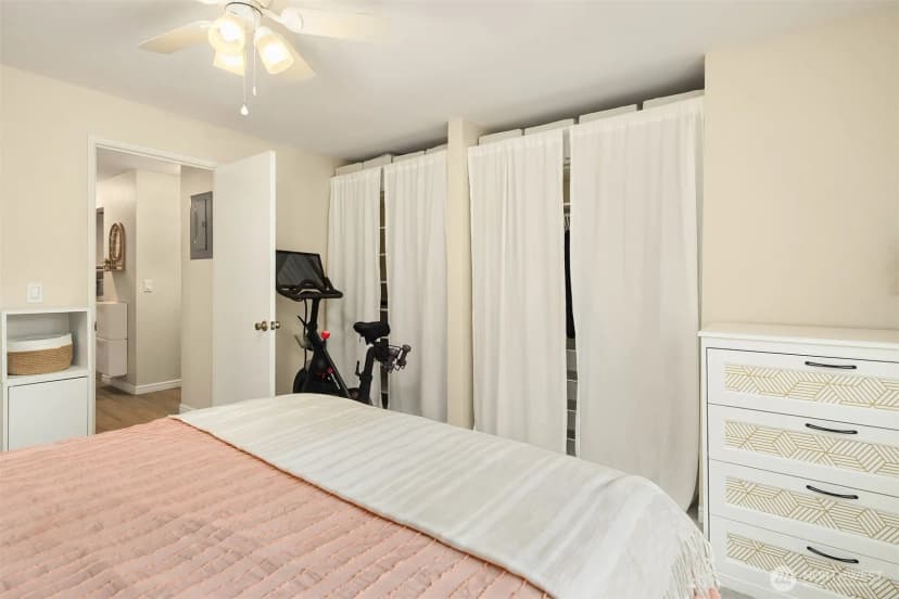 Property photo for 750 N 143rd Street #208, Seattle photo 16