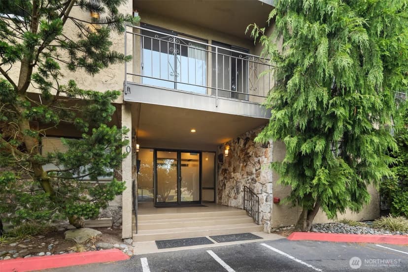 Property photo for 750 N 143rd Street #208, Seattle photo 19