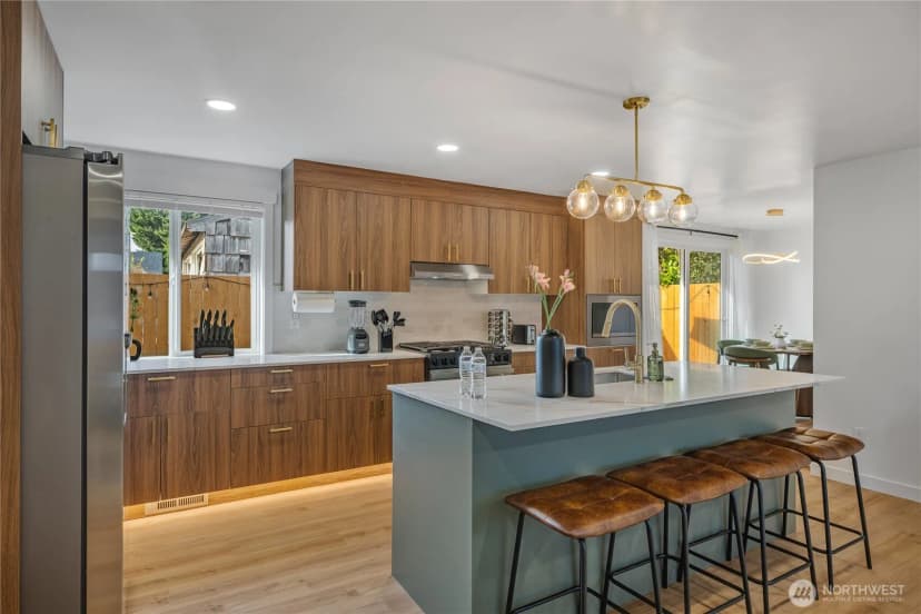 Property photo for 7935 13th Avenue Sw #1, Seattle photo 9
