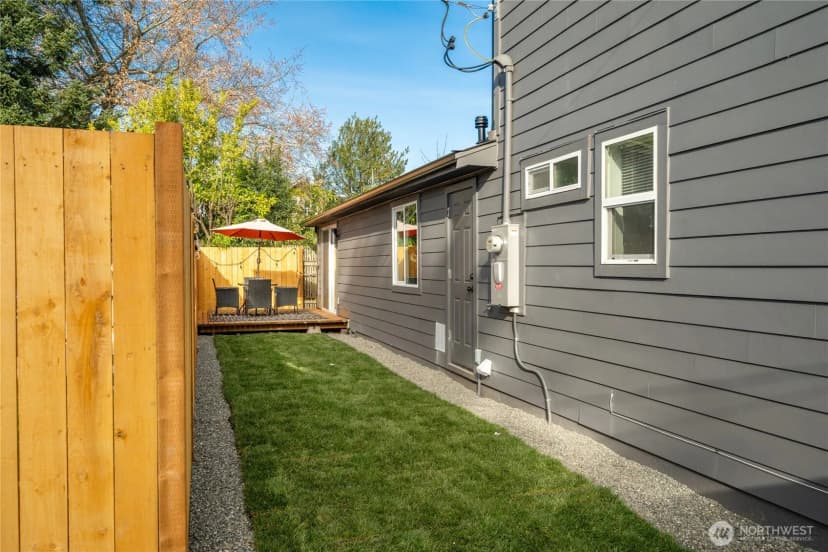 Property photo for 7935 13th Avenue Sw #1, Seattle photo 37