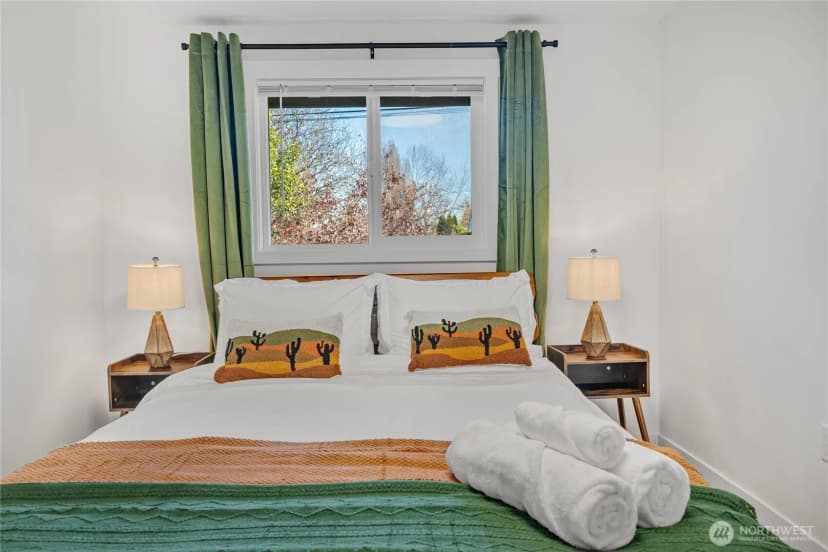 Property photo for 7935 13th Avenue Sw #1, Seattle photo 22
