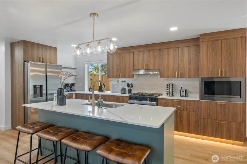 Property photo for 7935 13th Avenue Sw #1, Seattle photo 11