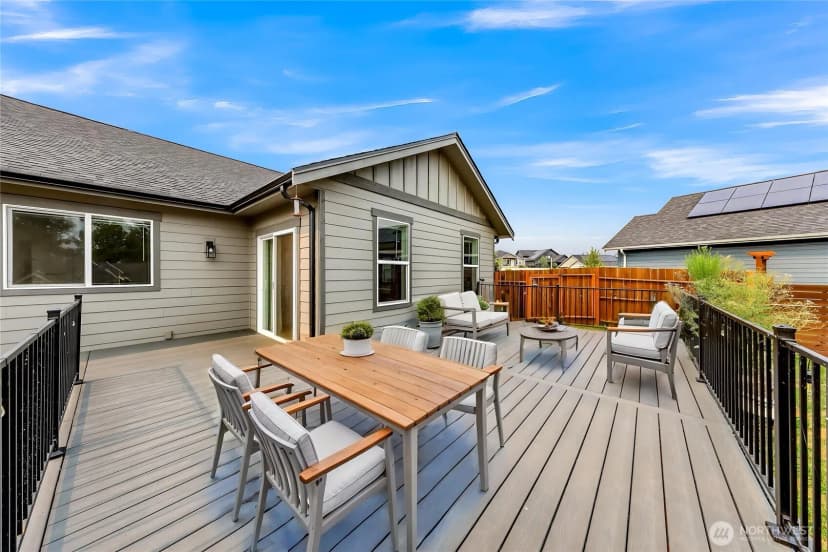 Property photo for 1913 Benjamin Court, Lynden photo 27